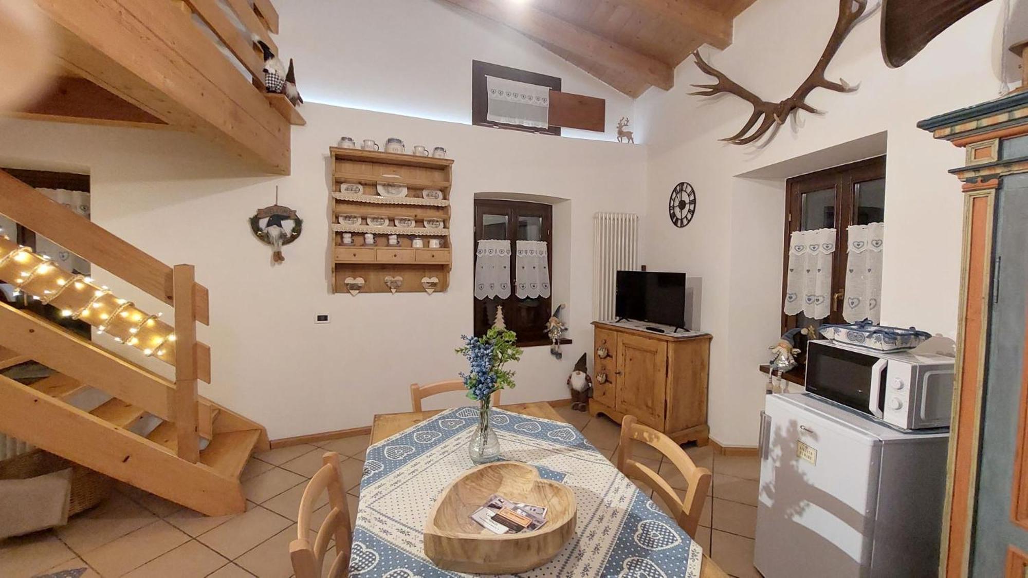 Loft Della Perpetua Di Casa Bernardi, Fuga Romantica Petfriendly 몬타냐가 외부 사진